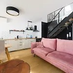 & Sauna Posesja Kapitanska By Posesja شقة
