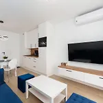 & Sauna Posesja Kapitanska By Posesja شقة غجيبوفو
